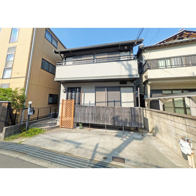 泉大津市下条町住宅
