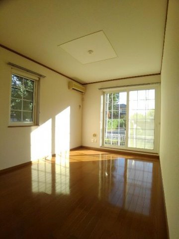 居室・リビング　ゆったりとした居間です