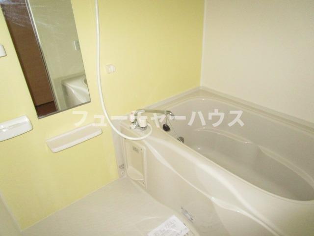 シルバーグラスDの風呂写真