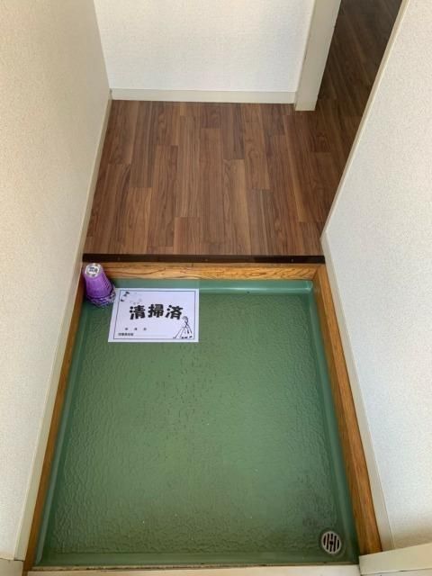 ＪＲ相模線 上溝駅 徒歩15分 2階建 築43年の玄関写真