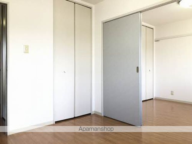 ＪＲ呉線 安浦駅 徒歩5分 2階建 築30年の居間写真