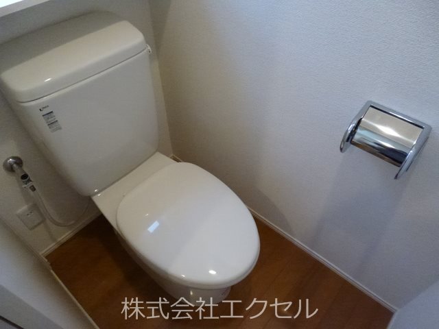 ＪＲ中央線 八王子駅 徒歩17分 4階建 築18年のトイレ写真