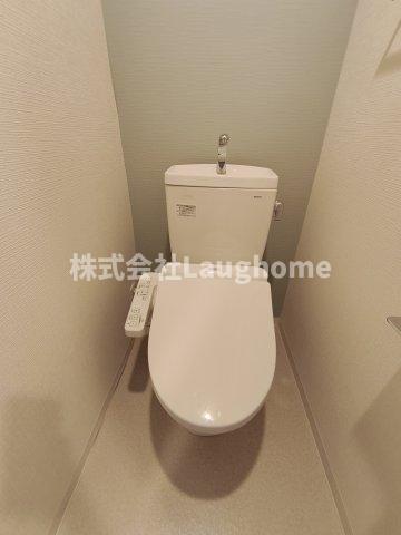 地下鉄御堂筋線 本町駅 徒歩4分 15階建 築5年のトイレ写真