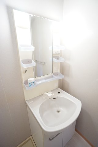 洗面設備　※同物件・同タイプの写真です