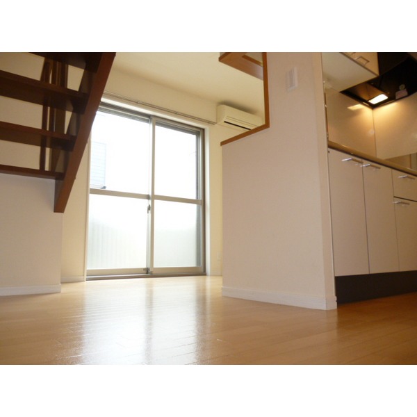 A’XchateaureIII Aの居間写真