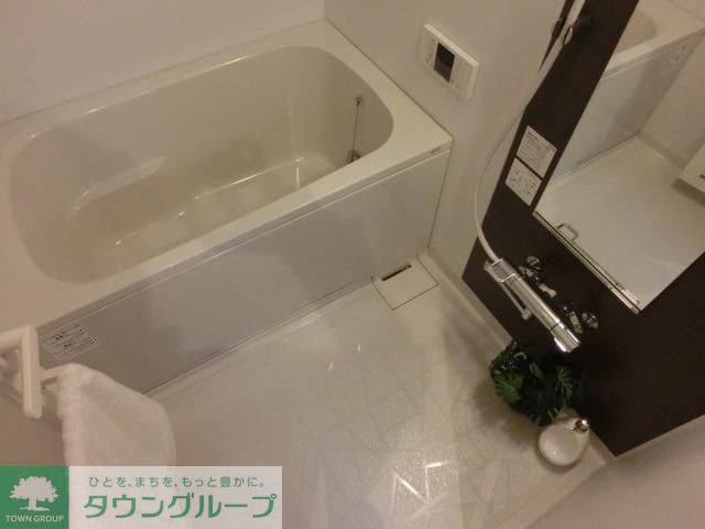 バス・シャワールーム　追い焚き　乾燥機能付きバスルーム（モデルルームです）