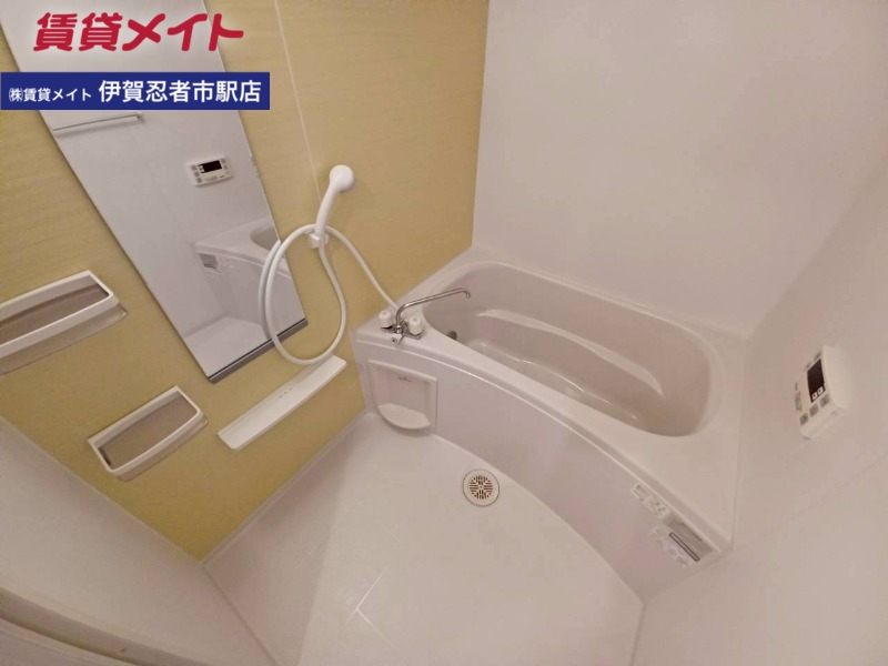 バス・シャワールーム　同型反転タイプ画像