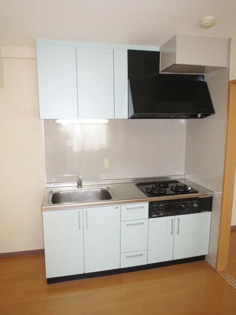 クレストUのキッチン写真