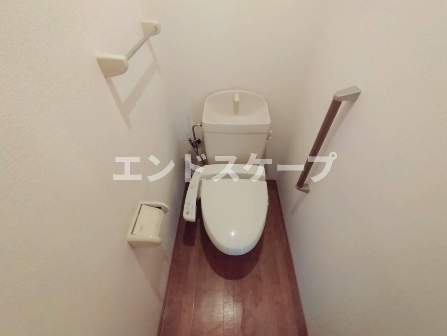 ＪＲ高崎線 倉賀野駅 徒歩30分 2階建 築26年のトイレ写真