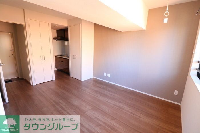 ディアーナ川崎大師の居間写真