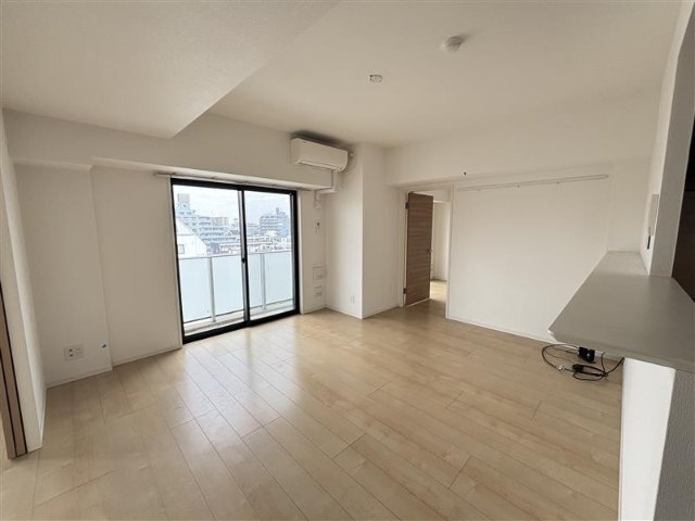 東栄瑞江マンションの居間写真