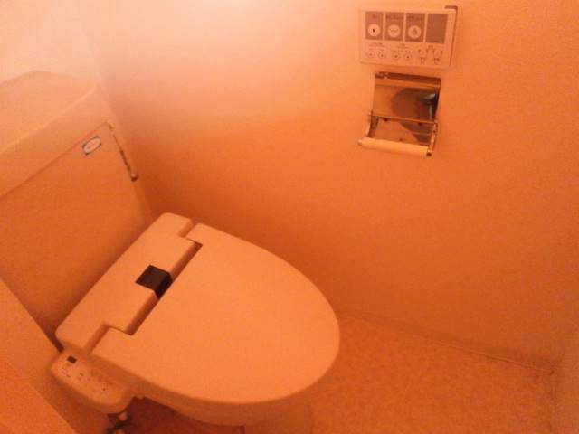 エスポワール鶴山台のトイレ写真
