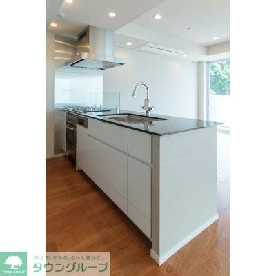 キッチン　※写真は同タイプ住戸です。