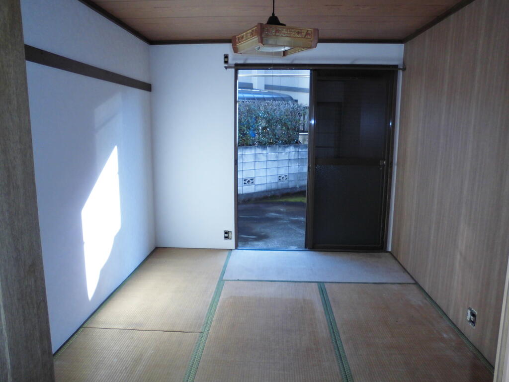 STハイツ赤城の居間写真