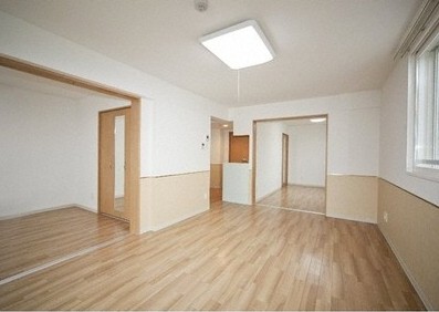 居室・リビング　配置がしやすい使い勝手の良いお部屋です♪