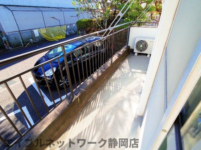 【静岡市葵区川合のマンションのバルコニー】