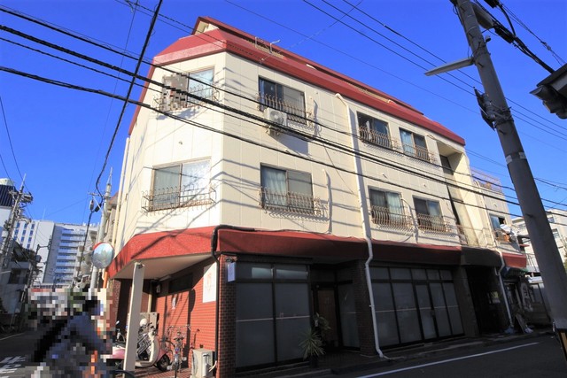 松山市永代町のマンションの建物外観