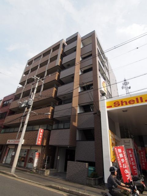 京都市上京区中務町のマンションの建物外観