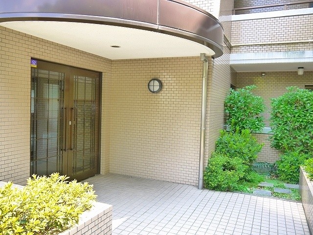 エントランス　毎日通るエントランスはこのようになっています