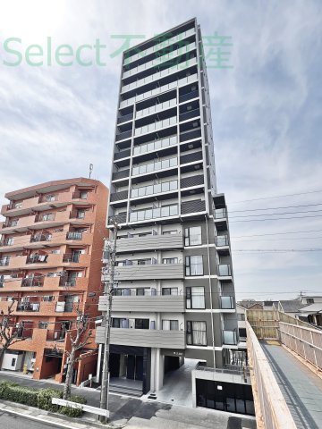 名古屋市昭和区川原通のマンションの建物外観