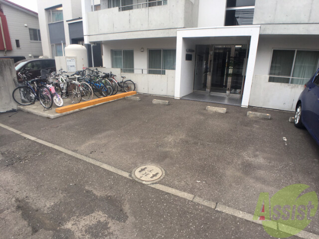 【Providence山鼻の駐車場】