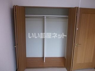 【鈴鹿市中旭が丘のマンションの収納】