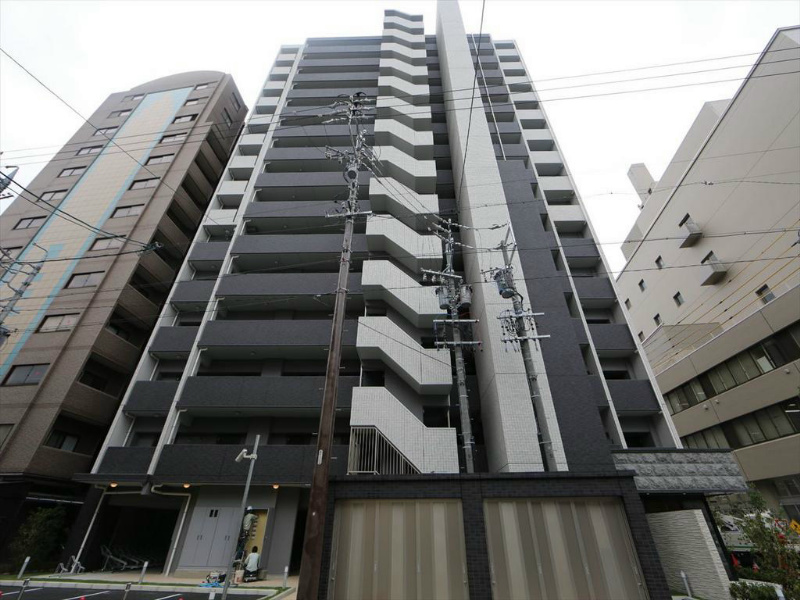 【名古屋市中区栄のマンションの建物外観】