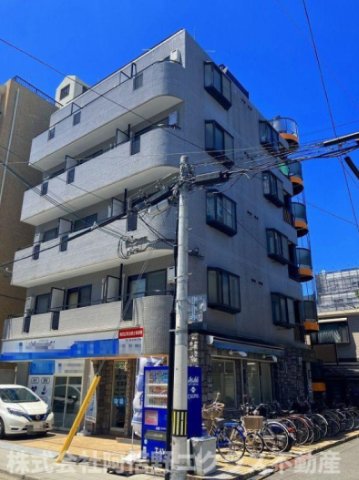 大阪市東住吉区東田辺のマンションの建物外観