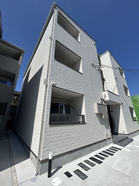 吹田市天道町のアパートの建物外観