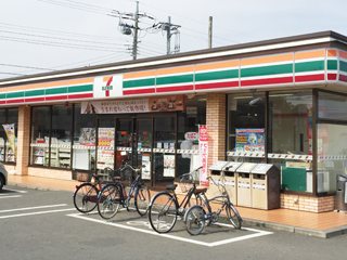 【平塚市中原のアパートのコンビニ】