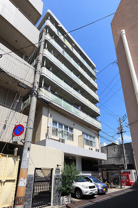 高松市塩屋町のマンションの建物外観