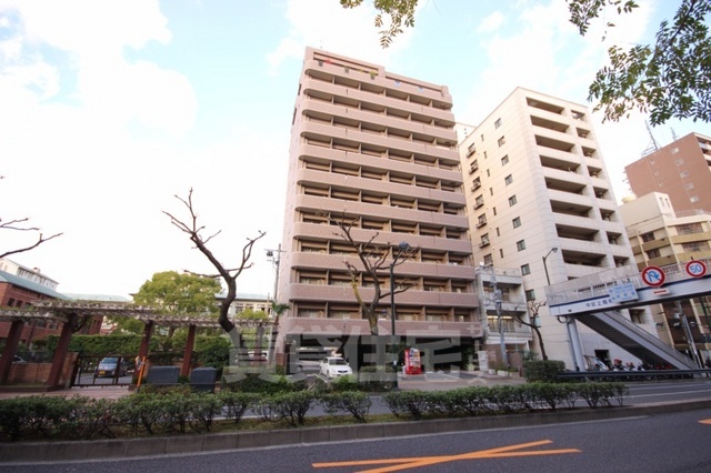 【広島市中区上幟町のマンションの建物外観】