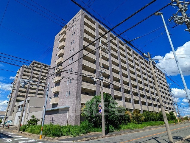 名古屋市中川区富船町のマンションの建物外観