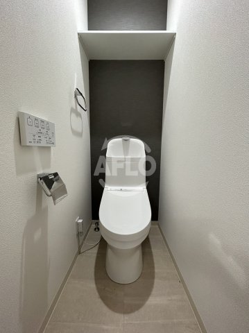 トイレ　クリエオーレ明和　温水洗浄便座