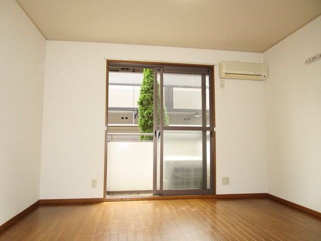 居室・リビング　★１Ｆでも日当たり良好★