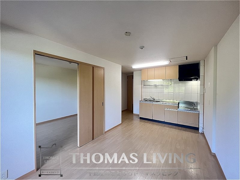 居室・リビング　広々としたリビングスペース御座いますよ。