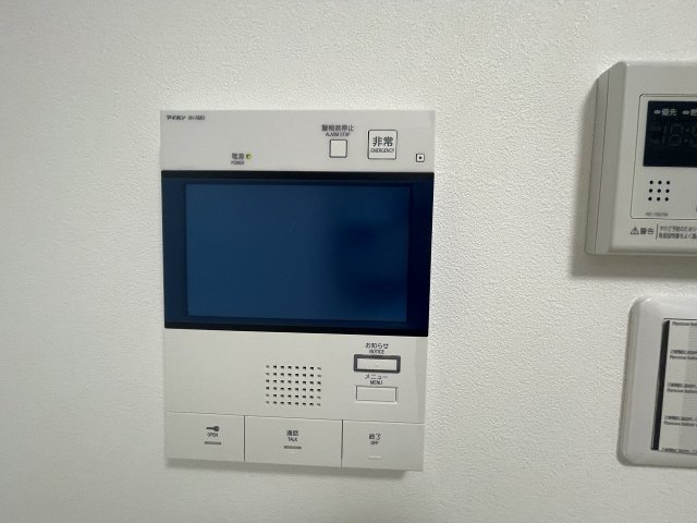 セキュリティ　来訪者が確認できる女性に安心の「TVモニターホン」