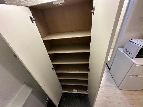 玄関　シューズボックス