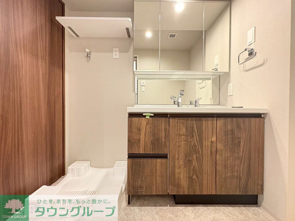 洗面設備　収納