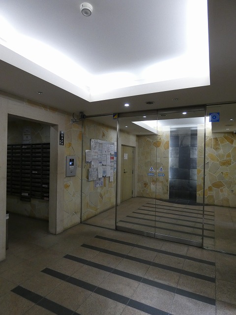 グランカーサ新宿御苑の外観写真