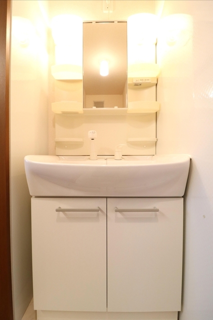 洗面設備　洗髪洗面化粧台