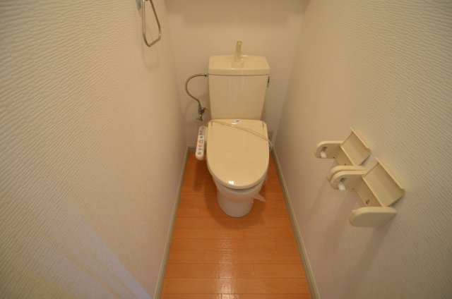 トイレ　気分すっきり温水洗浄便座