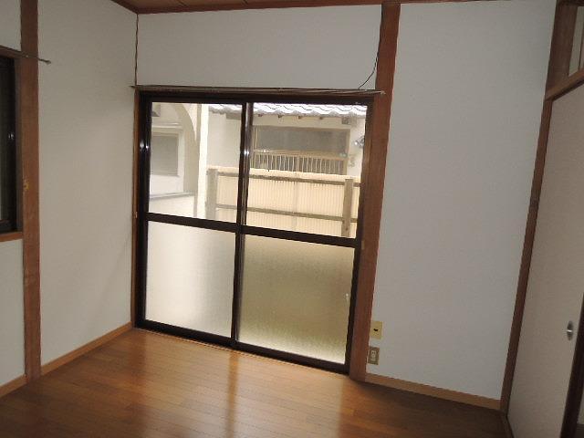 居室・リビング　バルコニー南向きです（＾＾）