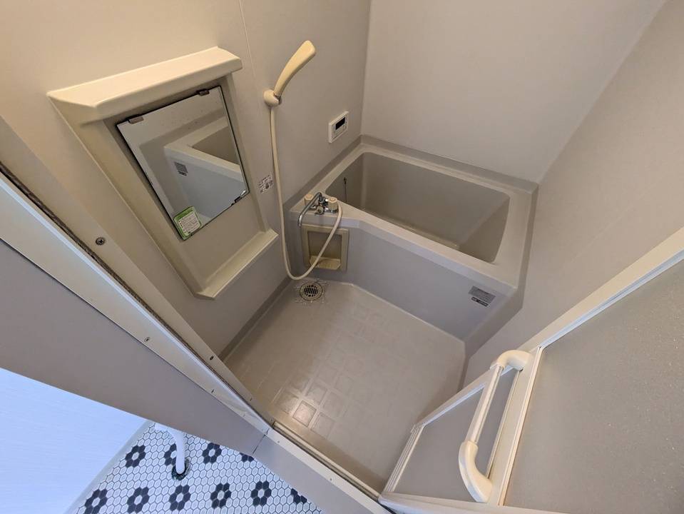 バス・シャワールーム　浴室