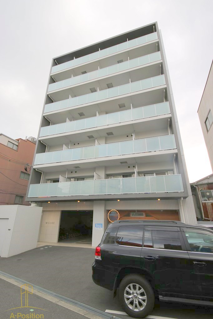 建物外観　M CUBE