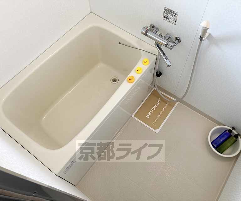 バス・シャワールーム　綺麗なお風呂です・