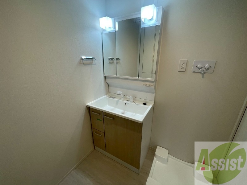 洗面設備　シャンプードレッサーで身支度もラクラクです！