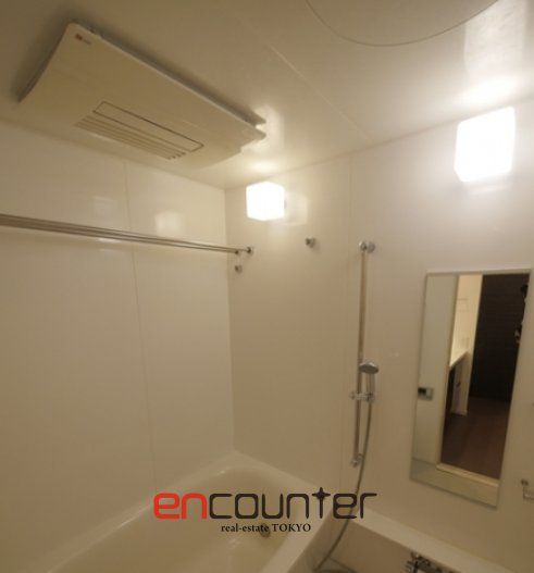 バス・シャワールーム　※同マンション別室参考写真