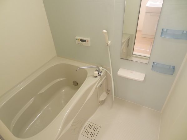 バス・シャワールーム　２階写真