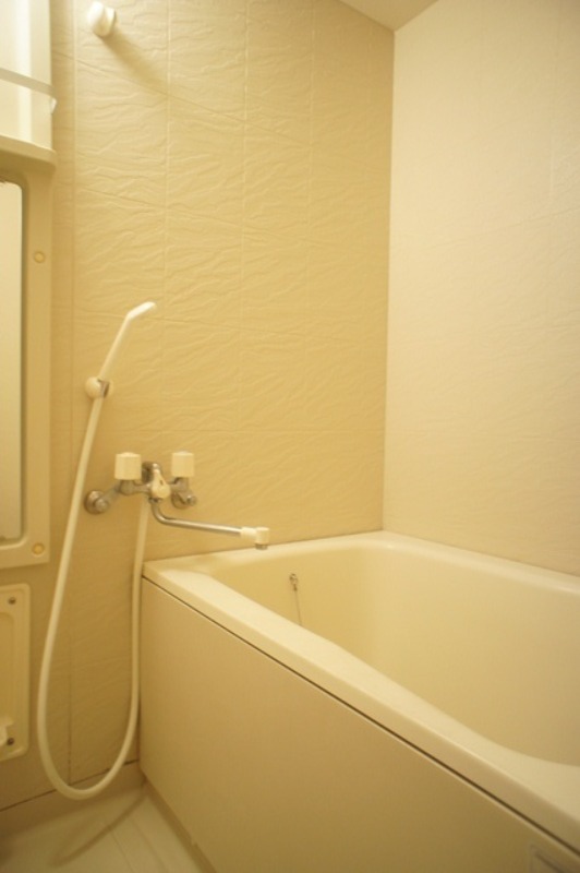 バス・シャワールーム　図面と現状に相違がある場合には現状を優先